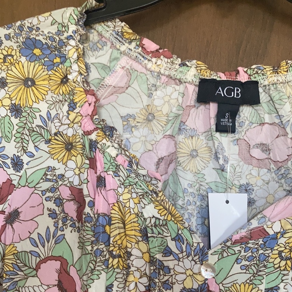 AGB floral print lightweight boho top with crochet detail size S - Picture 6 of 17